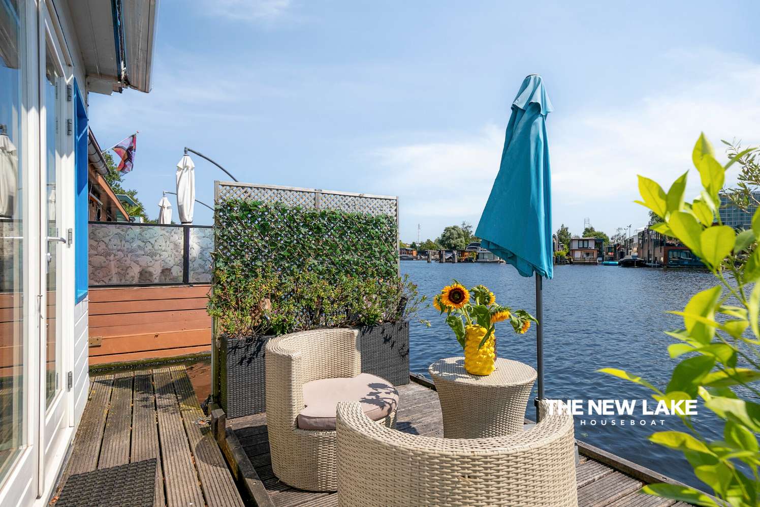 Unique Houseboat Stay in Amsterdam
